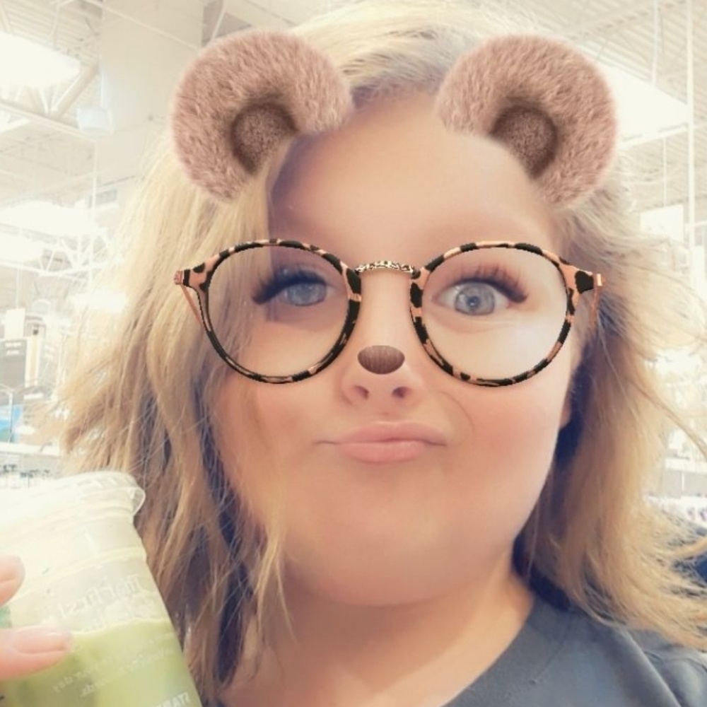 Meet your Posher, Savannah